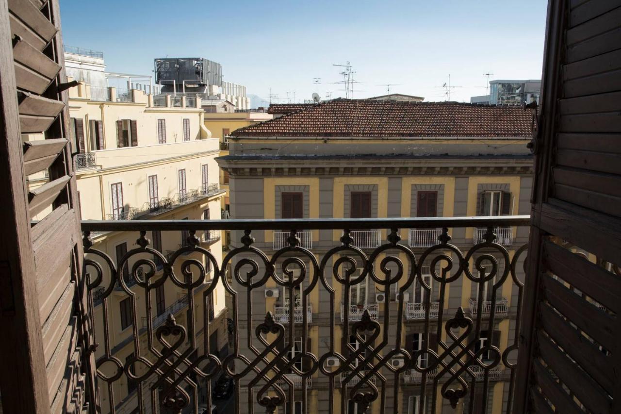 Апартаменты Bnb Al Centro E Meglio, Napoli Экстерьер фото
